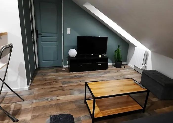 De Charme Centre Apartment